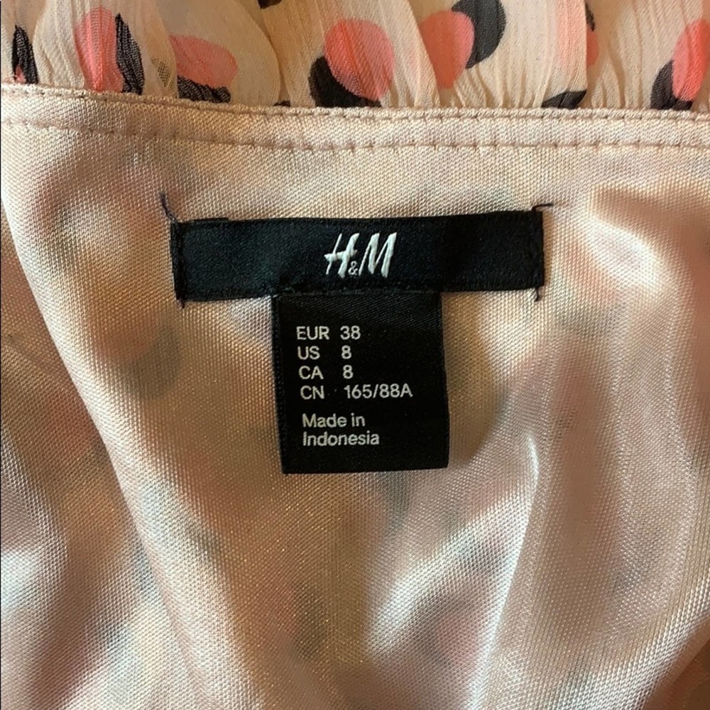 H&M pink polka dot wrap illusion sleeveless ruffle dress, 8 - Picture 8 of 8